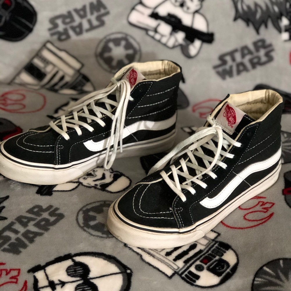 Vans - Picture 2 of 4